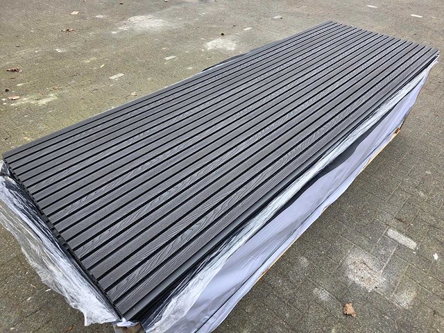Composiet rhombus gevelbekleding (20x) - afbeelding 1 van  13