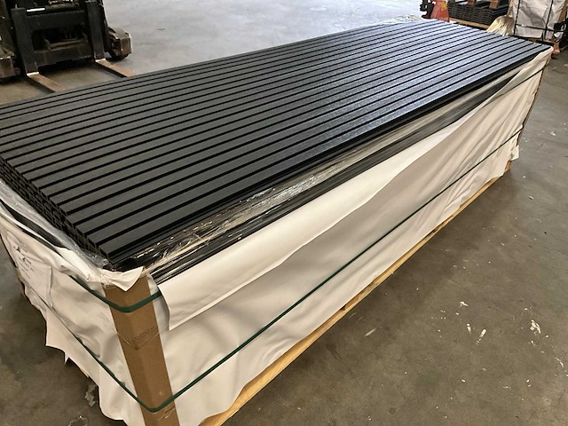 Composiet rhombus gevelbekleding zwart (135x) - afbeelding 10 van  10