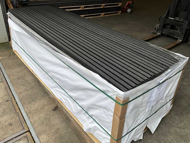 Composiet rhombus gevelbekleding zwart (50x) - afbeelding 2 van  5
