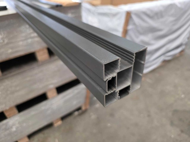 Composiet schutting 9.42 m - afbeelding 4 van  14