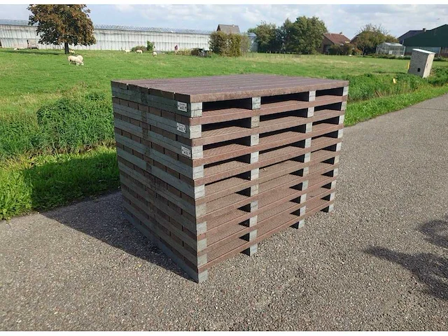 Composiet vlonderdeel/pallet (10x) - afbeelding 1 van  4
