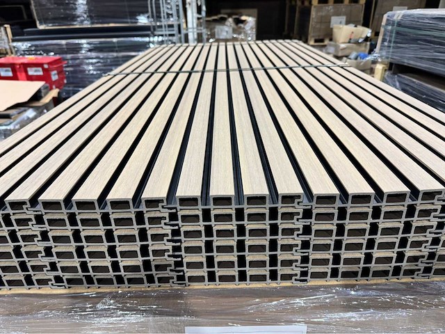 Composiet wandpaneel black-tena oak (45x) - afbeelding 1 van  8