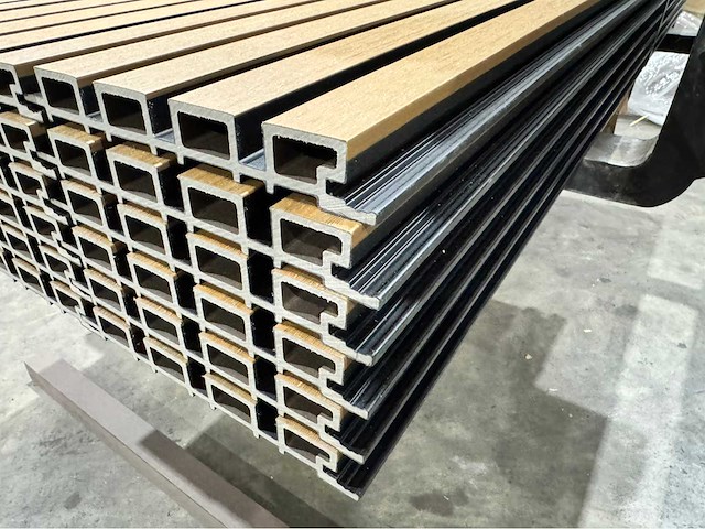 Composiet wandpaneel teak-black (120x) - afbeelding 4 van  6