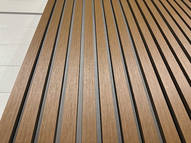 Composiet wandpaneel teak-grey (45x) - afbeelding 1 van  7