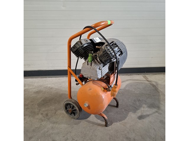 Compressor 400/20l 230v~ fiac, fv 304-20, bouwjaar 2017 - afbeelding 3 van  7
