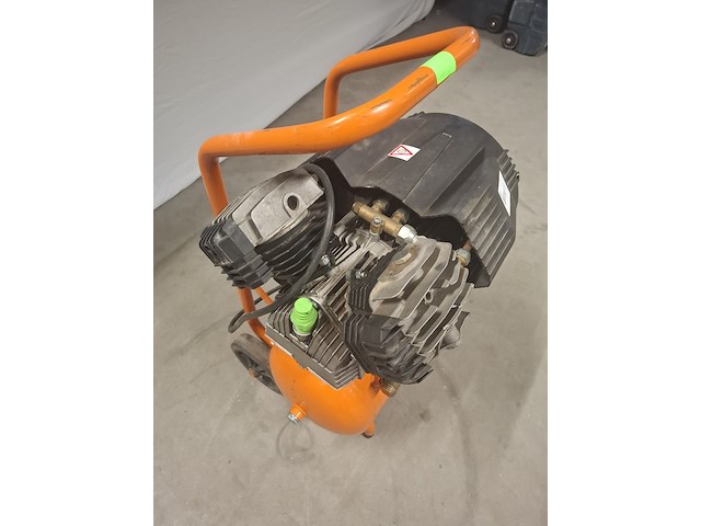 Compressor 400/20l 230v~ fiac, fv 304-20, bouwjaar 2018 - afbeelding 3 van  7