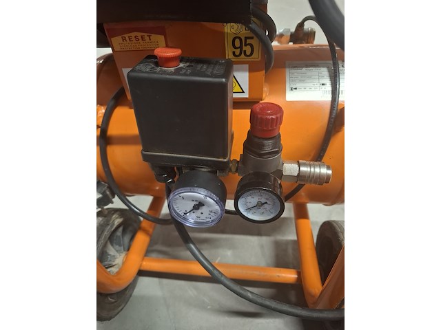 Compressor 400/20l 230v~ fiac, fv 304-20, bouwjaar 2018 - afbeelding 5 van  7