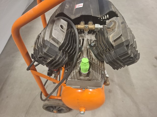 Compressor 400/20l 230v~ fiac, fv 304-20, bouwjaar 2018 - afbeelding 7 van  7