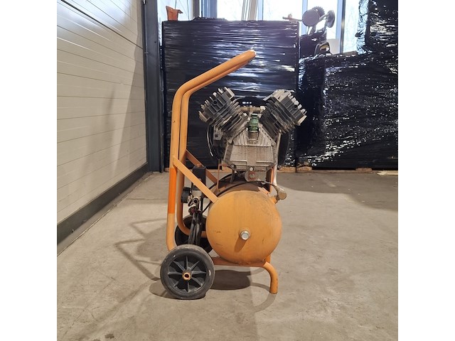 Compressor 400/20l 230v~ fiac, fv 304-20, bouwjaar 2018 - afbeelding 3 van  7