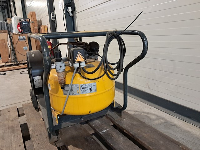 Compressor 400/20l 230v~ kaeser, premium compact 450/30, bouwjaar 2016 - afbeelding 5 van  12