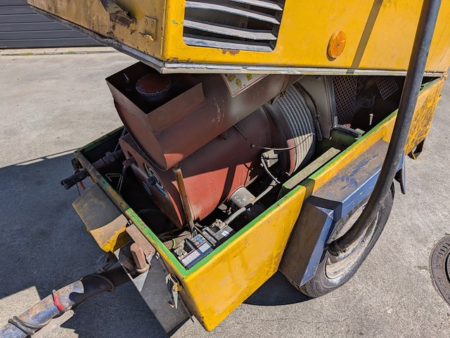 Compressor aanhangwagen, sullair - afbeelding 11 van  20