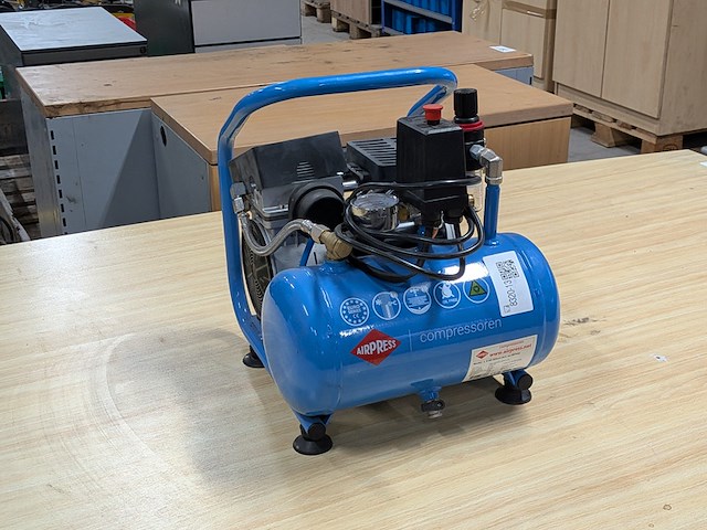 Compressor airpress, l6-95 silent, bouwjaar 2022 - afbeelding 1 van  7