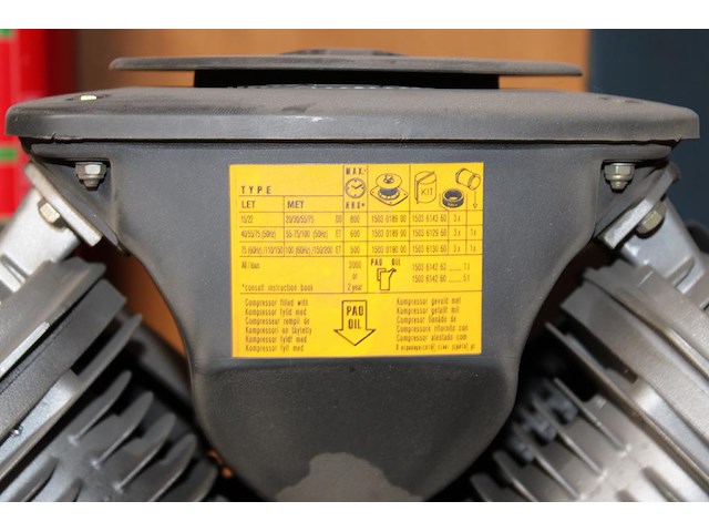 Compressor atlas copco. draaiuren 1751 uur. bouwjaar 2003. - afbeelding 3 van  3