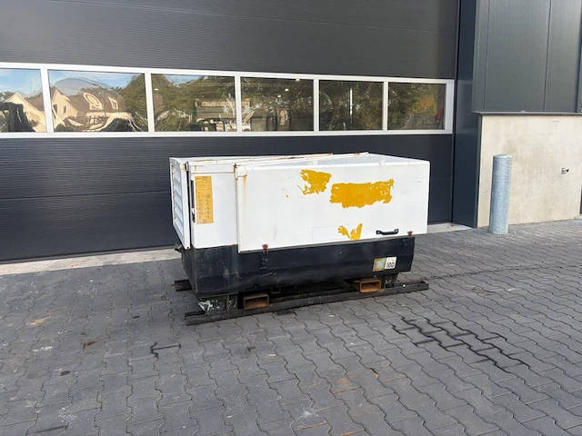 Compressor atlas copco xas66 diesel 7bar 2000 - afbeelding 1 van  1