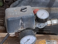 Compressor bostitch, bouwjaar 2007 - afbeelding 2 van  7