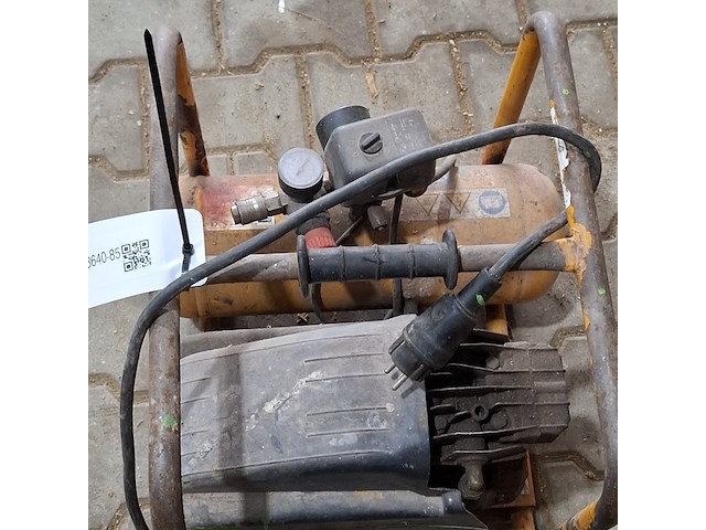 Compressor bostitch, bouwjaar 2007 - afbeelding 7 van  7