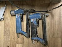 Compressor en 2x tacker hilti, jun-air - afbeelding 2 van  2