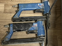 Compressor en 2x tacker jun-air, blauw - afbeelding 2 van  5