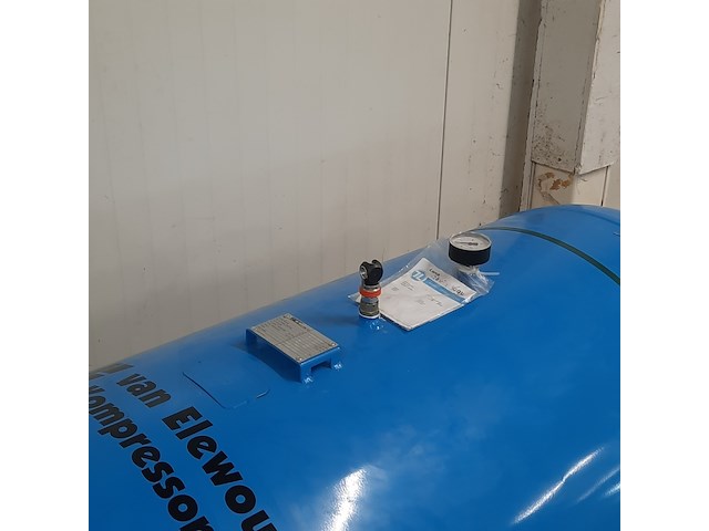 Compressor en buffervat, o.a atlas copco, o.a ga 18 - afbeelding 8 van  18