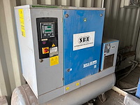Compressor en hydrounit in zeecontainer - afbeelding 3 van  8