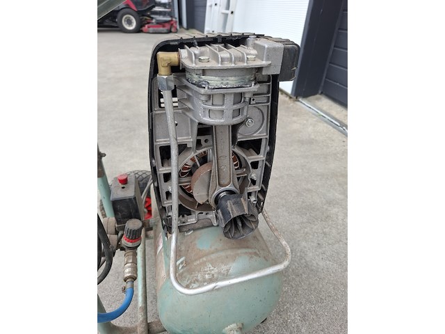 Compressor, hitachi, ec138, 2015 - afbeelding 9 van  9
