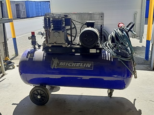 Compressor, michelin, 270 liter, 5.5hp, 2011 - afbeelding 1 van  8