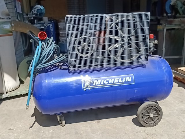 Compressor, michelin, 270 liter, 5.5hp, 2011 - afbeelding 3 van  8
