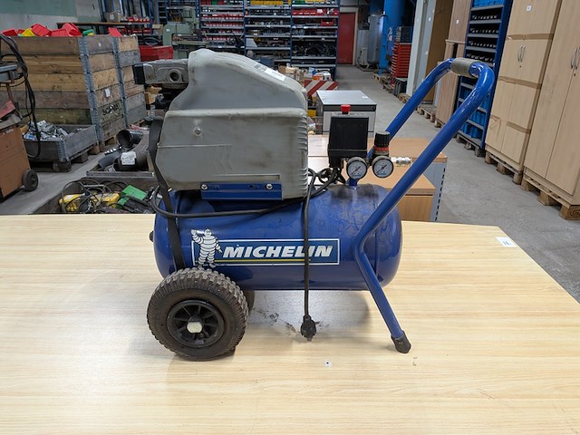 Compressor michelin, mcx24, bouwjaar 2008 - afbeelding 3 van  4