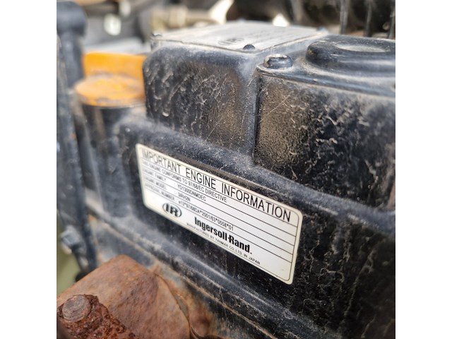 Compressor mobiel, ingersoll-rand, typer1075f726, 2003 - afbeelding 26 van  39