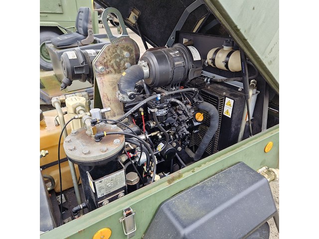Compressor mobiel, ingersoll-rand, typer1075f726, 2003 - afbeelding 13 van  51