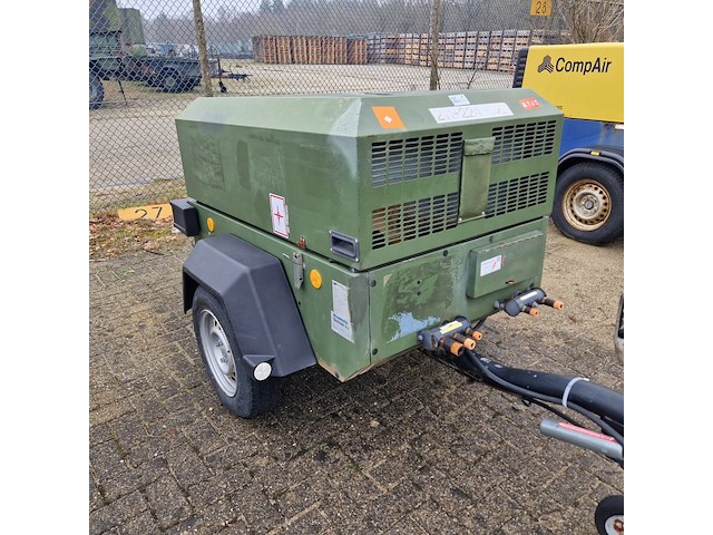 Compressor mobiel, ingersoll-rand, typer1075f726, 2003 - afbeelding 23 van  31