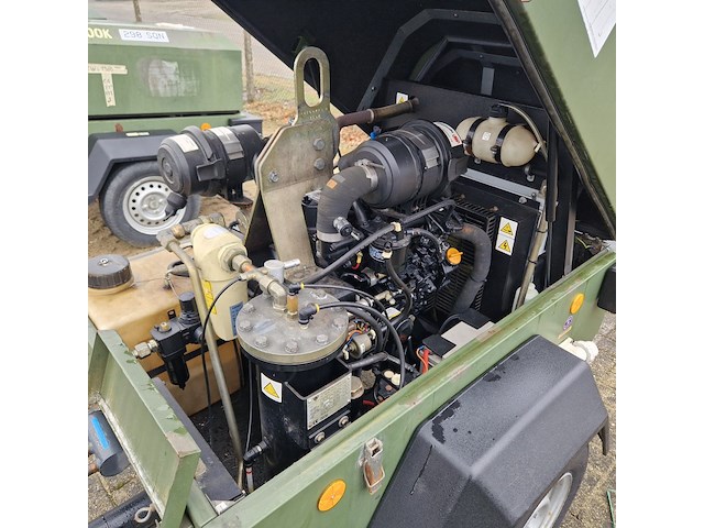 Compressor mobiel, ingersoll-rand, typer1075f726, 2003 - afbeelding 10 van  48