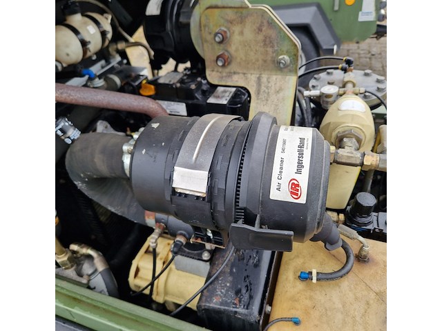 Compressor mobiel, ingersoll-rand, typer1075f726, 2003 - afbeelding 16 van  48