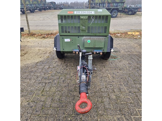 Compressor mobiel, ingersoll-rand, typer1075f726, 2003 - afbeelding 36 van  48