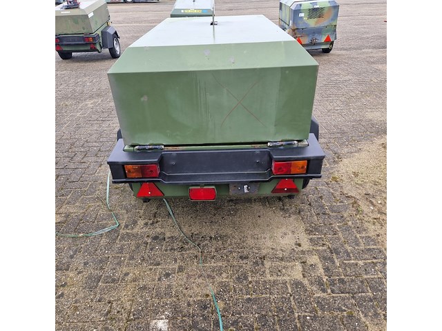 Compressor mobiel, ingersoll-rand, typer1075f726, 2003 - afbeelding 44 van  48