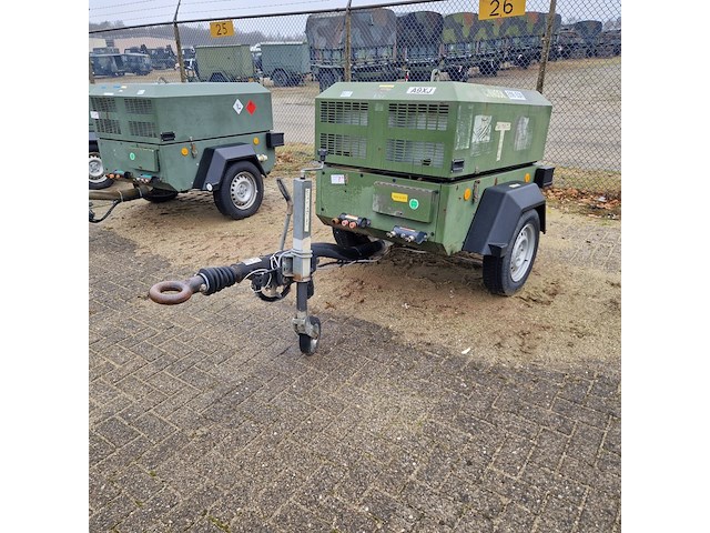 Compressor mobiel, ingersoll-rand, typer1075f726, 2003 - afbeelding 1 van  23
