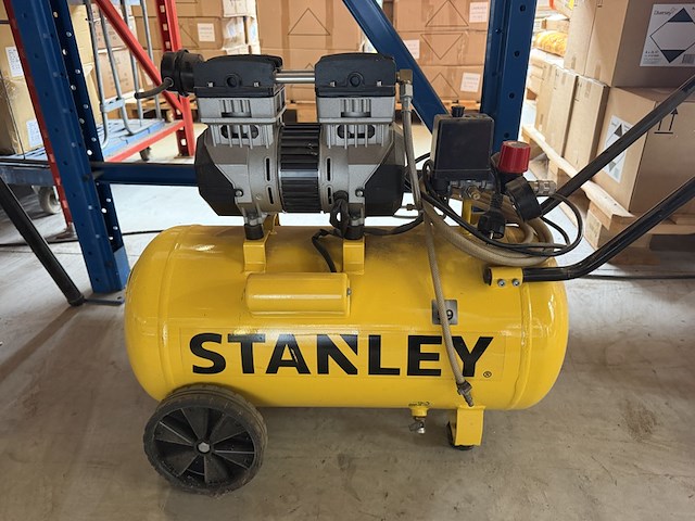 Compressor, stanley - afbeelding 2 van  4