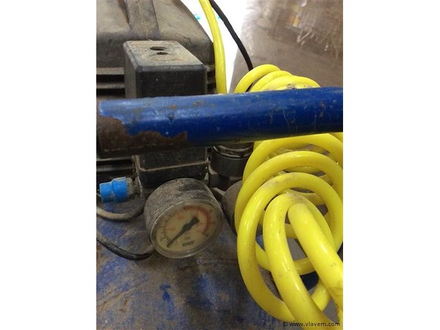 Compressor ( werkend) - afbeelding 2 van  2