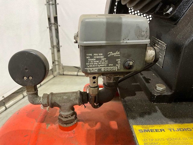 Compressor - afbeelding 3 van  4