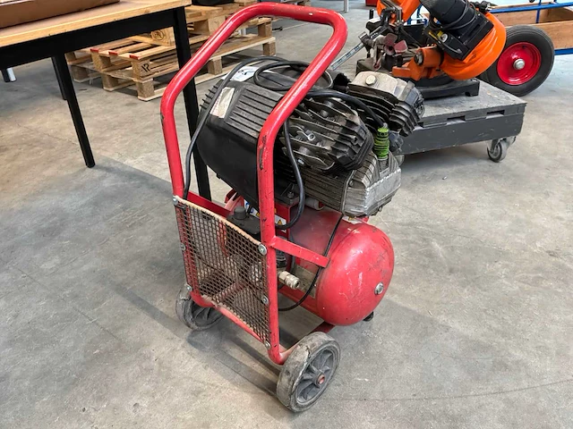 Compressor - afbeelding 3 van  7