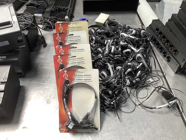 Compu parts - pc stereo headset - headset (30x) - afbeelding 1 van  4