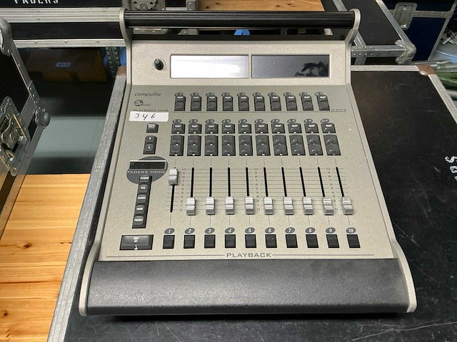 Compulite - vector wing - light mixing console - afbeelding 2 van  7