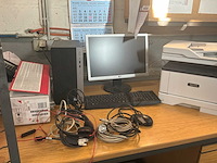 Computer accessoires en printer - afbeelding 11 van  12