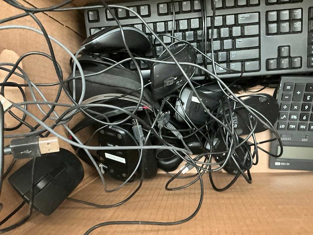 Computer accessoires - afbeelding 3 van  4