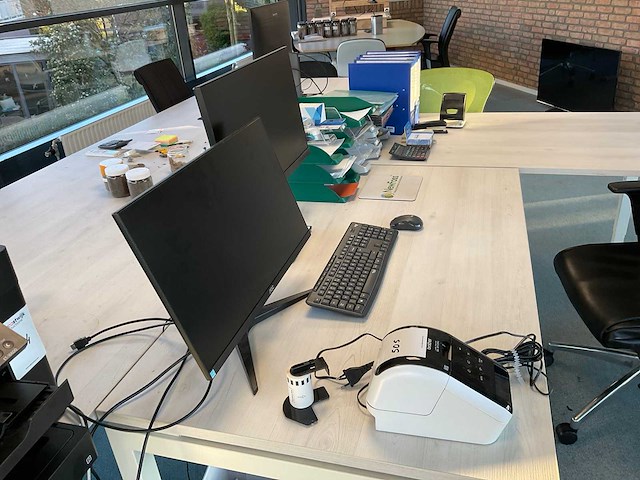 Computer beeldschermen - afbeelding 2 van  6