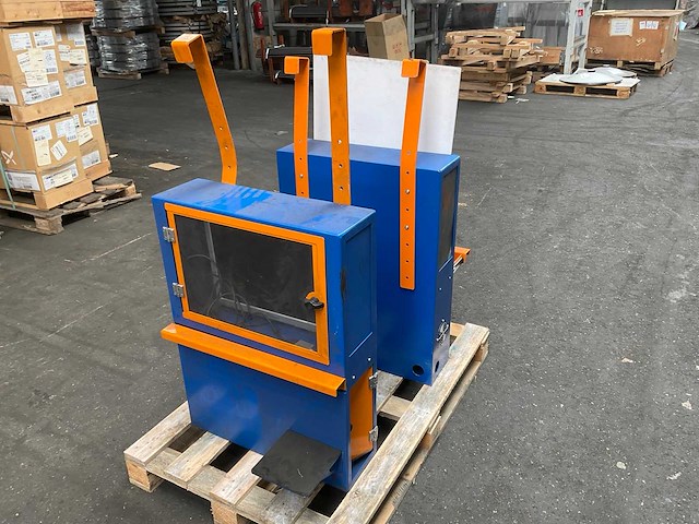 Computer kast (2x) - afbeelding 1 van  8