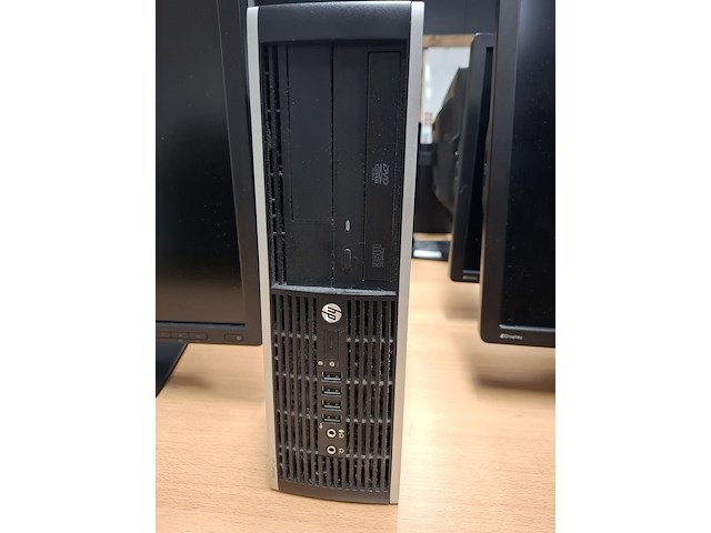 Computer met 2x beeldscherm hp, hp pro 6300 sff i5 - afbeelding 2 van  5