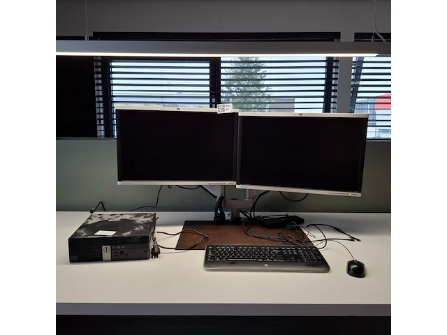 Computer met 2x monitor, dell, optiplex 5040 - afbeelding 1 van  10