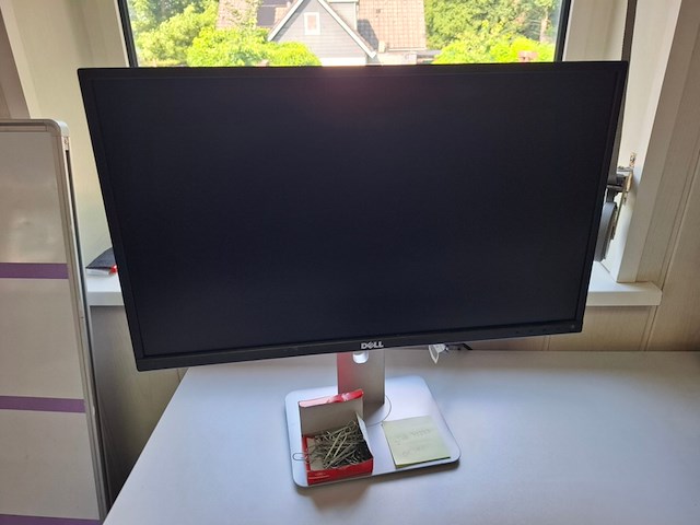 Computer met 2x monitor, fujitsu, dt8-d3061 core i3 - afbeelding 2 van  5