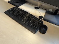 Computer met 2x monitor samsung, bouwjaar i5 processor , met 2x monitor arm - afbeelding 3 van  4